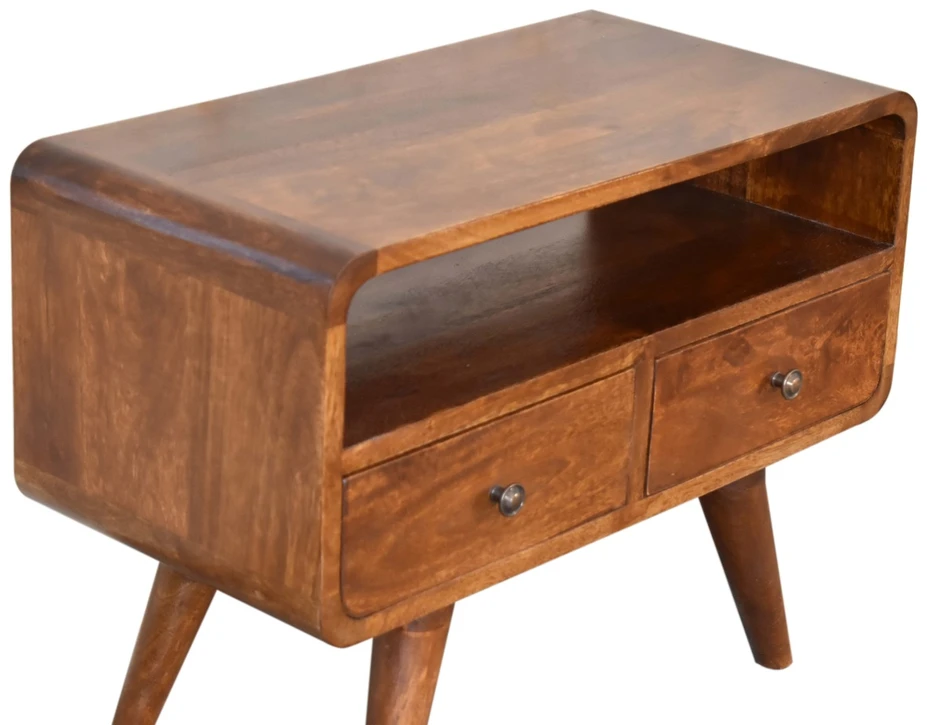TV staliukas Artisan Furniture Lenkta Riešutmedžio Mini TV spintelė su 2 stalčiais