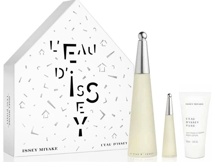 „Issey Miyake“ sustiprintas kulnas ir pirštai, pirštai apsaugoti guminiu kraštu, kad būtų išvengta kanopų, oro ventiliacijos angos užtikrina puikų kvėpavimą.