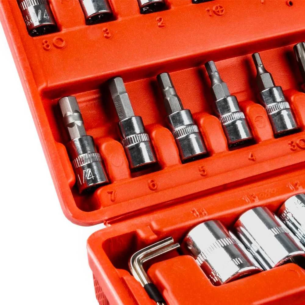 1/4" galvučių ir raktų rinkinys 46 vnt., Cr-V, AMIO-03136