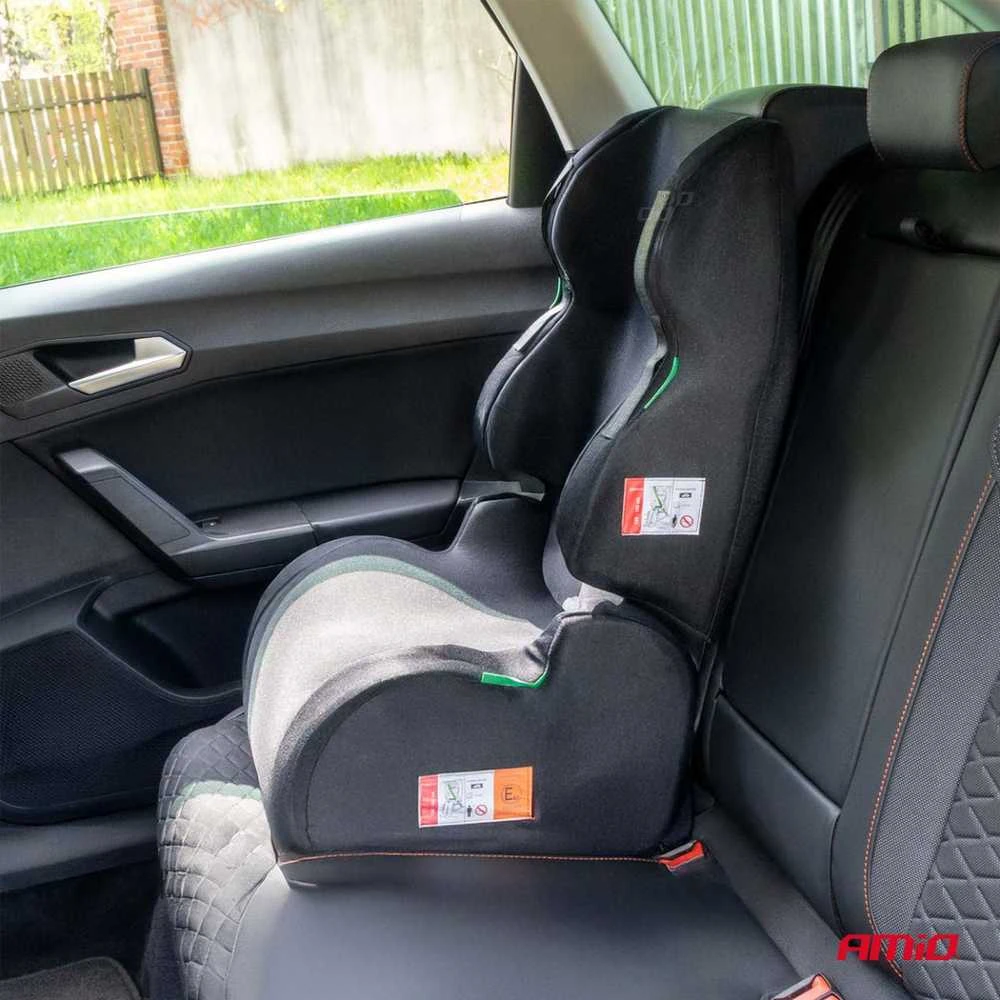 Amio COALA PLUS kėdutė uždėta ant automobilio sėdynės
