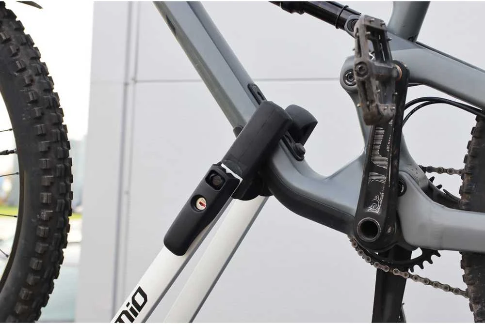 Automobilinis dviračių laikiklis ant stogo, aliuminis RBR-02 AMiO-02589