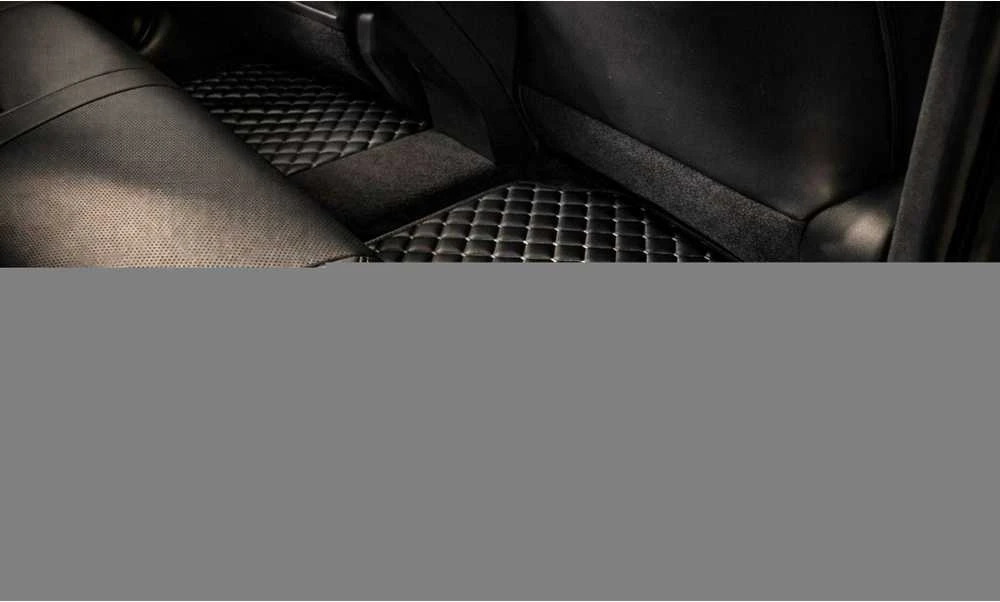 Eko odos kilimėliai QuiltyMats AUDI A4 2001-2005m. (B6 Coupe) (Juoda / pilkos siūlės)
