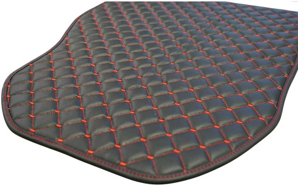 Eko odos kilimėliai QuiltyMats HYUNDAI i30 2007-2011m. (Juoda / raudonos siūlės)