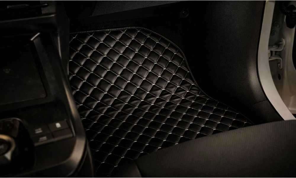 Eko odos kilimėliai QuiltyMats SUBARU OUTBACK 2009-2014m. (Juoda / pilkos siūlės)