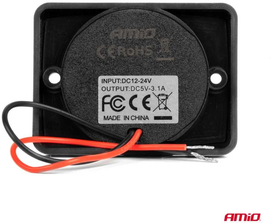 Kvadratinis atsparus vandeniui telefono įkroviklis su raudonu LED apšvietimu, 2xUSB 12/24V AMIO-04230
