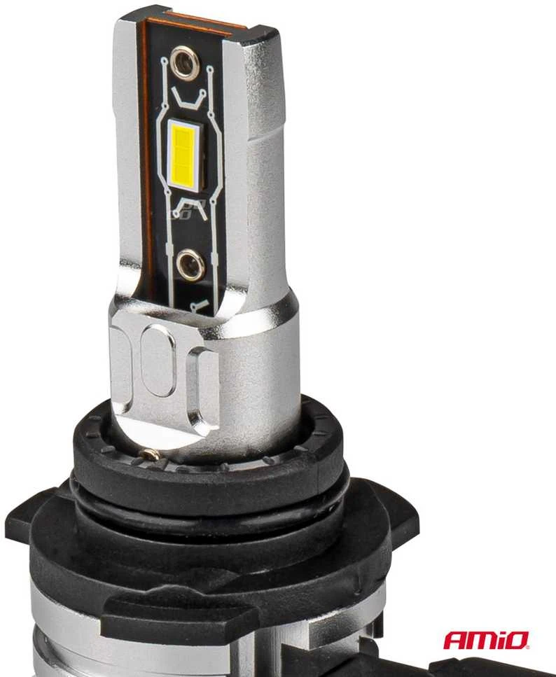 HB4 9006 AMiO LED lemputė iš arti