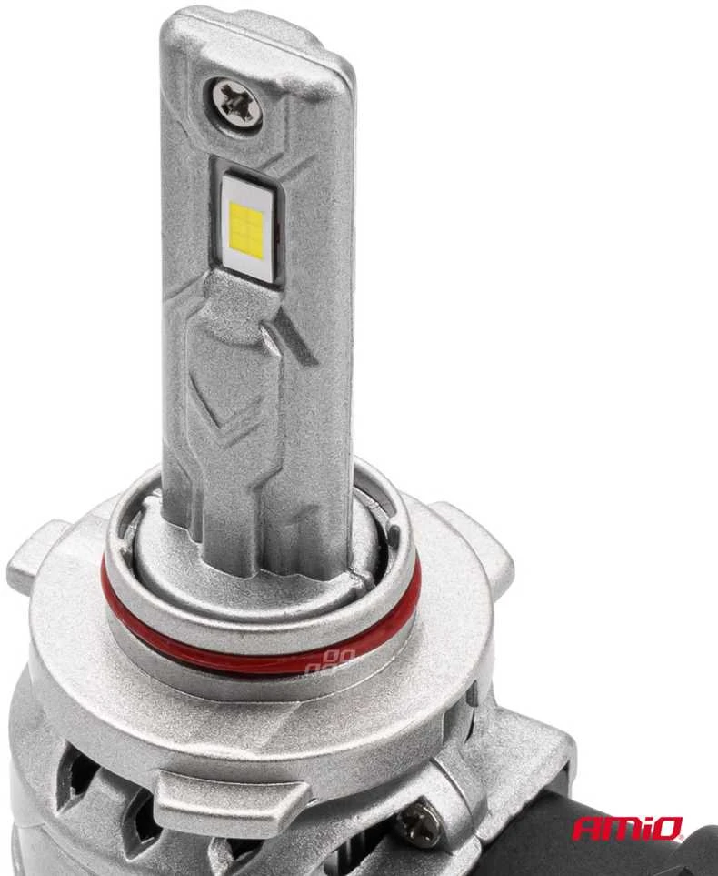 AMiO X2 Series LED HB4 9006 lemputė iš arti