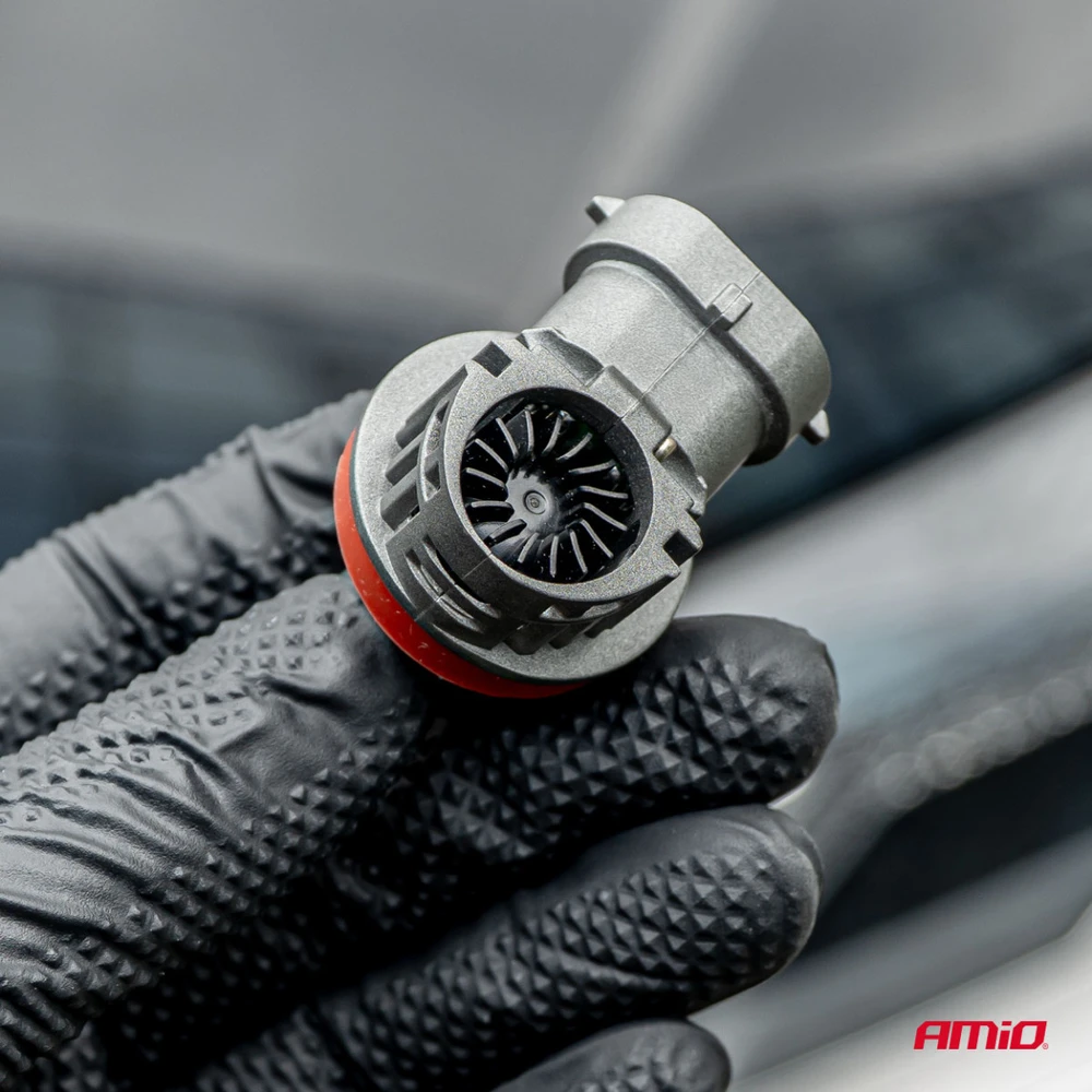Żarówki samochodowe ledr su homologacją drogową r37 e-mark h11 pnp fan 18w amio-05120