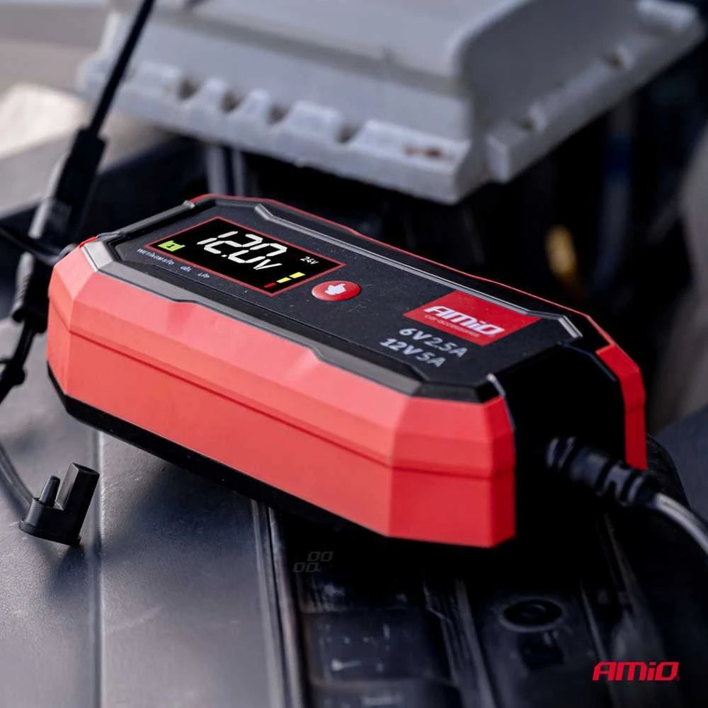 Skaitmeninis akumuliatoriaus įkroviklis AGM/GEL/STD/LiFePO4 5A 6/12V PRO AMIO-04527