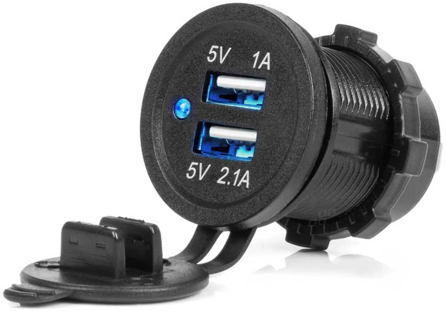 Vandeniui atsparus telefono įkroviklis su mėlynu LED indikatoriumi 3.1A, 2xUSB 12/24V AMIO-04216