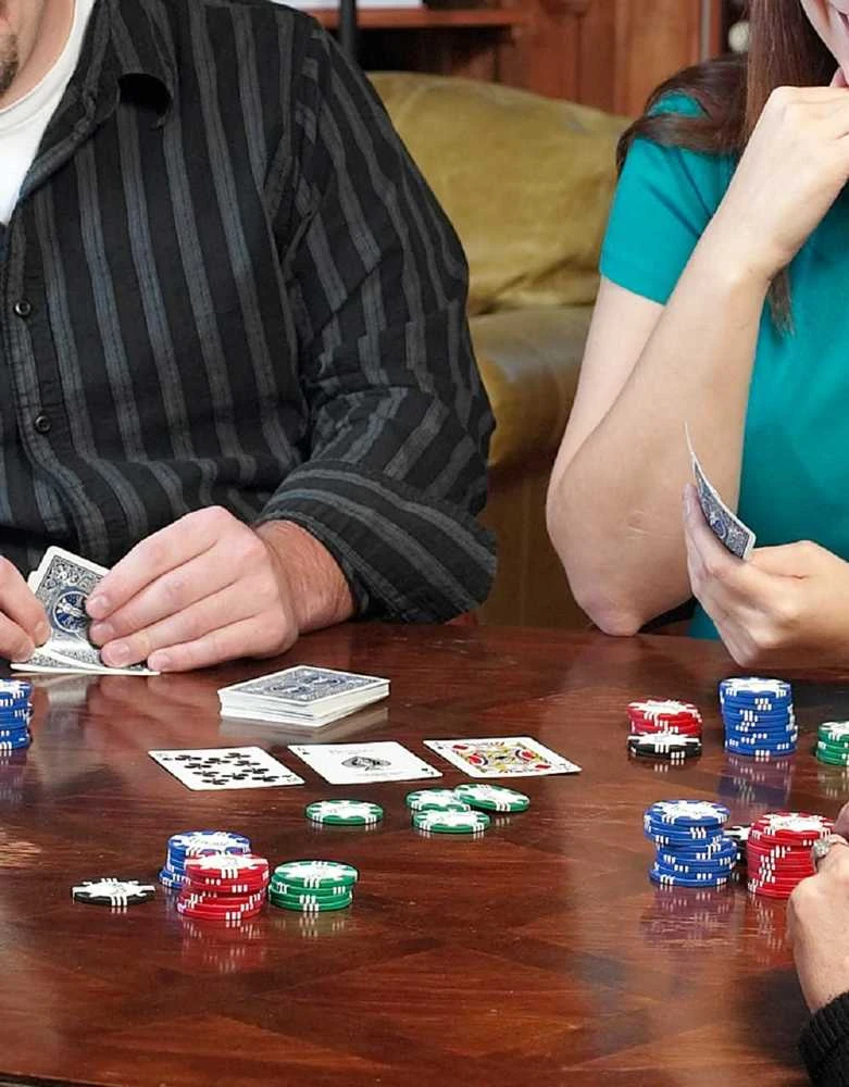 Bicycle 100 Pokerio Žetonų Rinkinys Su Dėklu