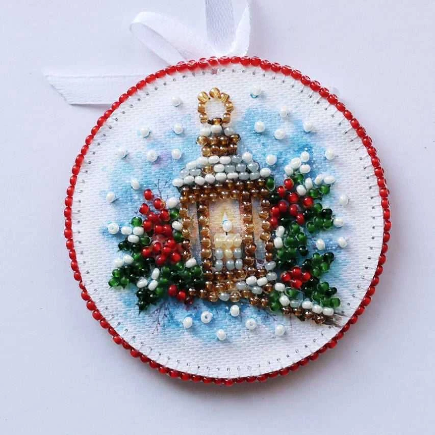Abris Art Kalėdinis dekoravimo rinkinys „Dainuojančios Kalėdos“ 13,2x6,6 cm