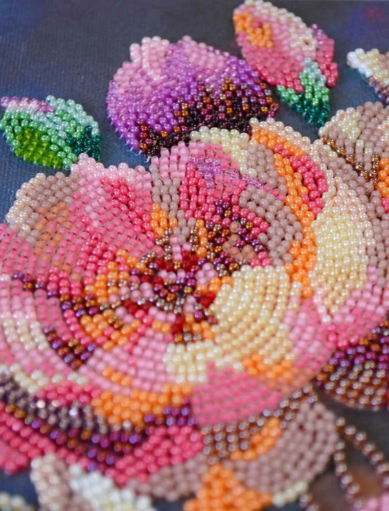 Abris Art Karoliukų siuvinėjimo rinkinys „Žydinčios mintys“ 26x39 AAB-958