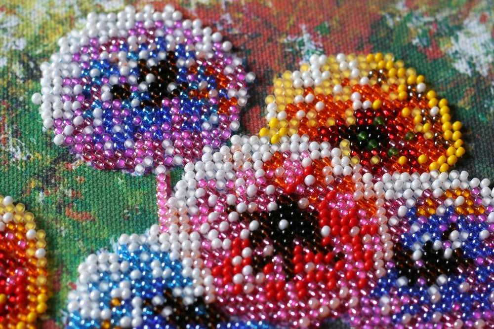 Abris Art Karoliukų siuvinėjimo rinkinys „Daugiaspalvės gėlės“ AAMB-017