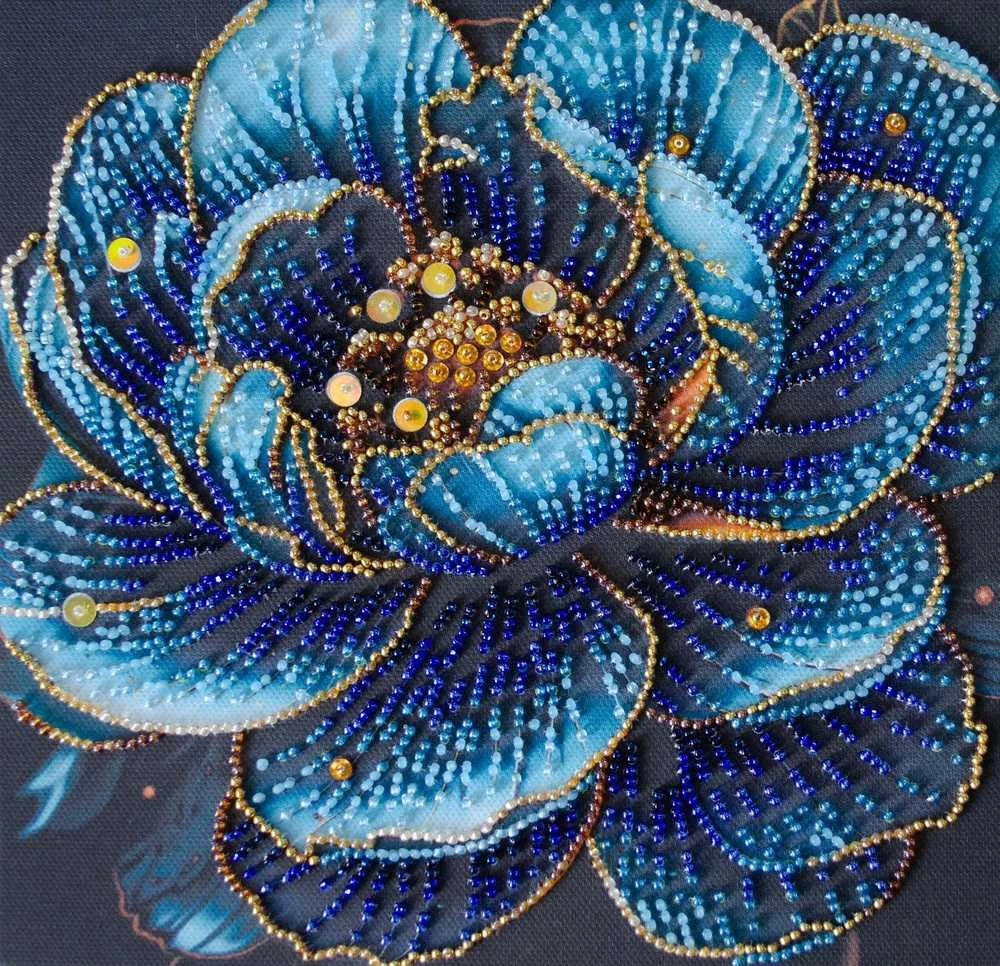 Abris Art Karoliukų siuvinėjimo rinkinys „Royal Bloom“ 20x20 cm