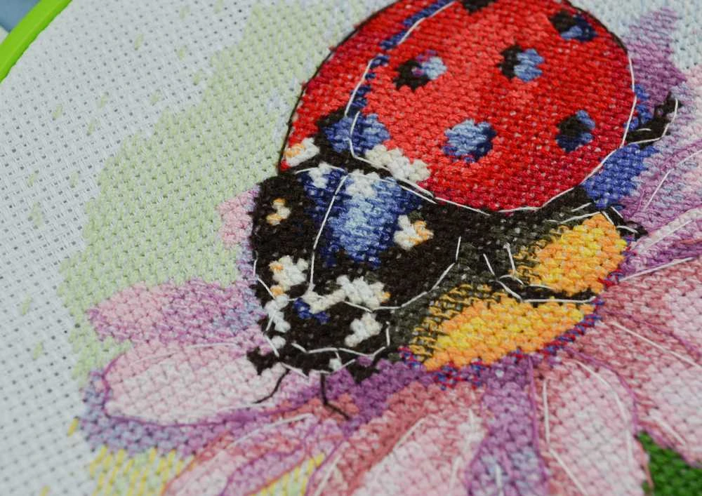 Abris Art Siuvinėjimo kryželiu rinkinys su lankeliu „Sunny Bedryk“ 17x17 cm