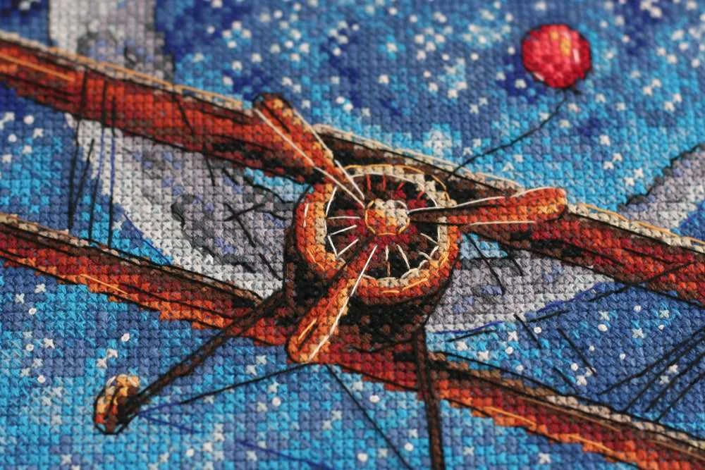 Abris Art Siuvinėjimo kryželiu rinkinys „Virš debesų“, 20×25 cm, 14 ct, 30 spalvų