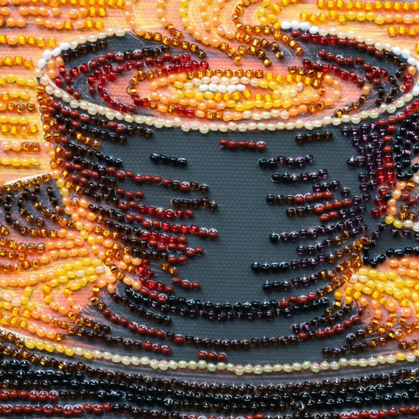 Abris Art Vidutinio dydžio karoliukų siuvinėjimo rinkinys „Kvapni kava“ 20x20 cm
