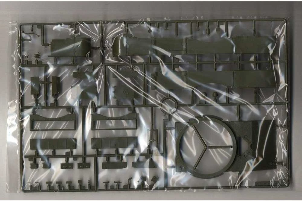 AFV Club M60A3/TTS pagrindinis kovos tankas 1/35 – plastikinis rinkinys