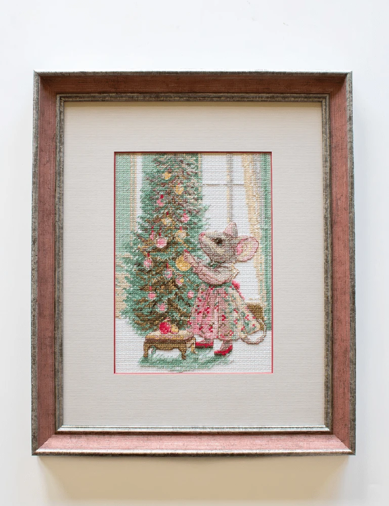 Riolis Kryželiu siuvinėjimo rinkinys. „Linksmasis peliukas“ 15x21 cm SRA1026
