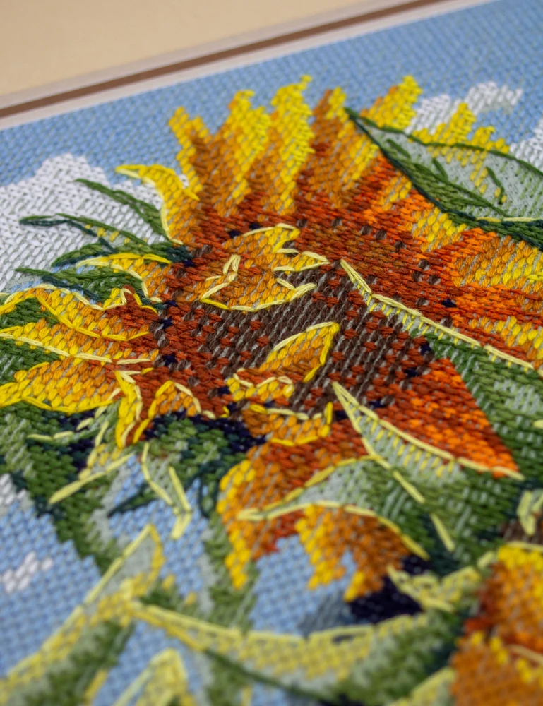 Aine Saulėgrąžos vėjyje kryželiu siuvinėjimo rinkinys, Aida 14 ct 30x24