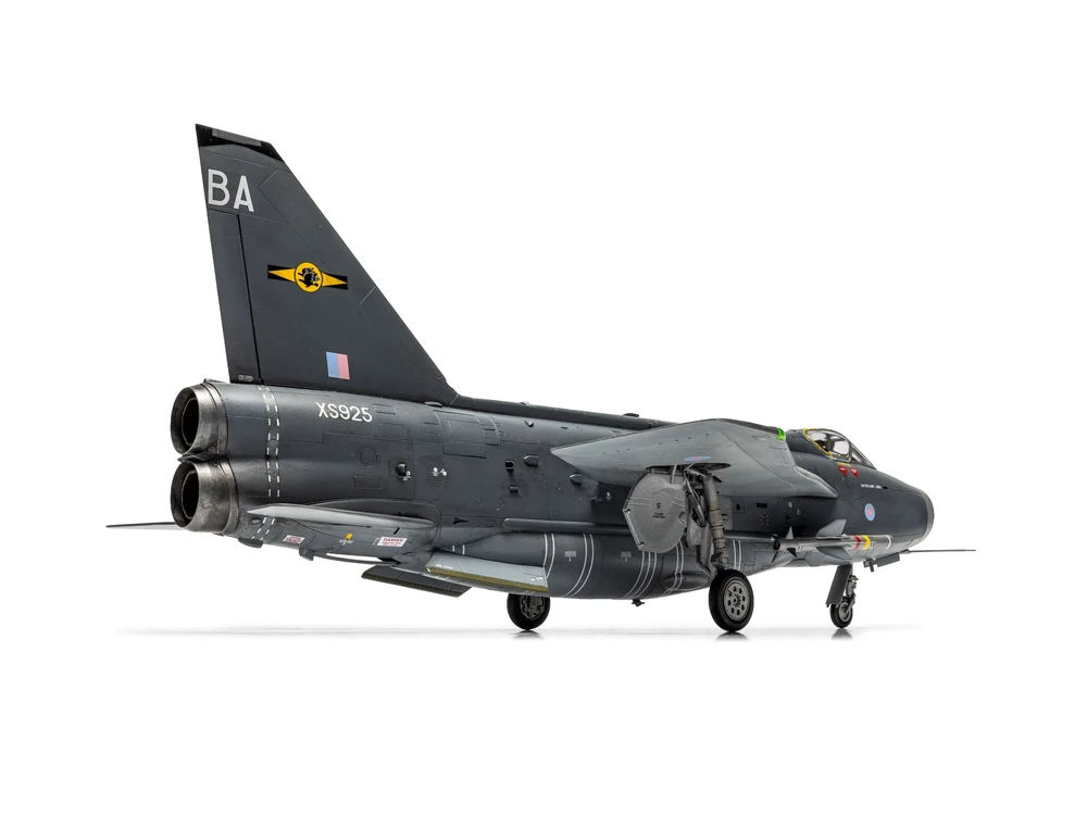 Airfix English Electric Lightning F.6 lėktuvo modelis 1:48