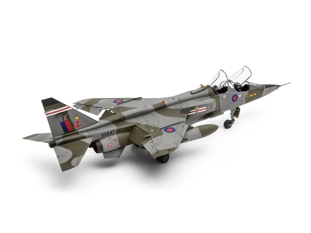 Airfix SEPECAT Jaguar T.2/T.4 surenkamas lėktuvo modelis 1/48 A11011