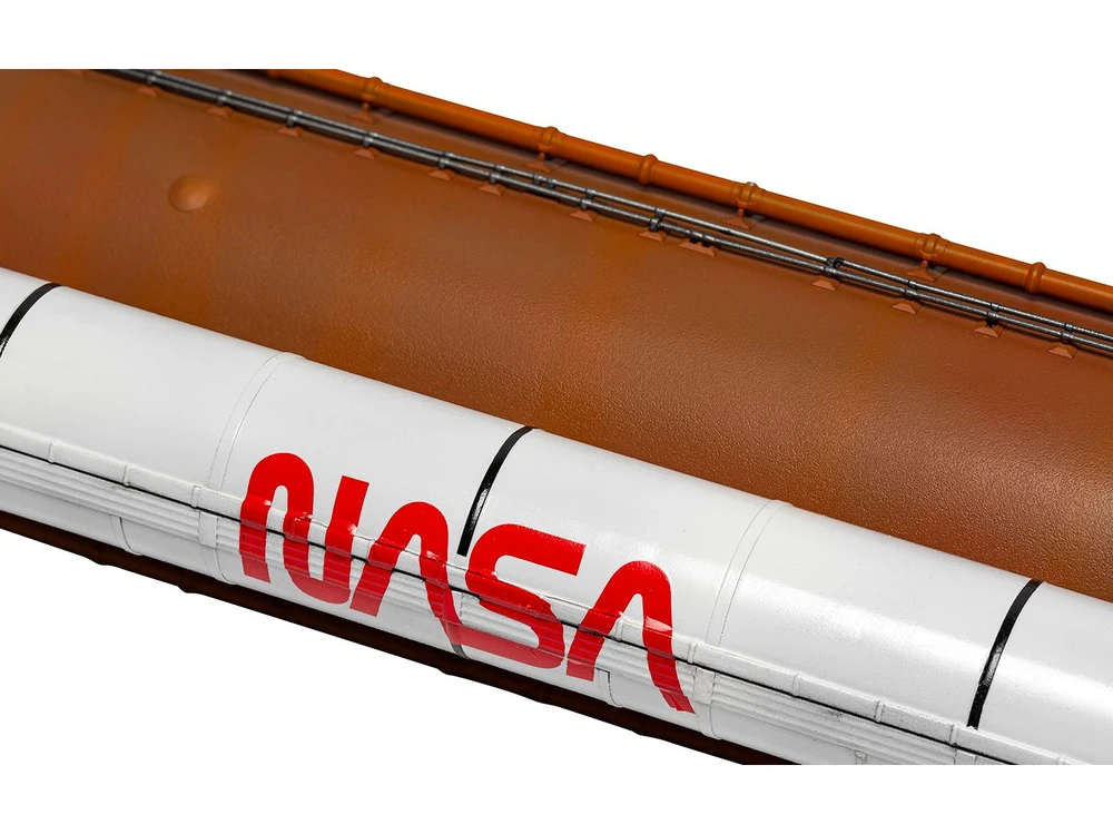 Airfix SLS Artemis raketos modelis 1/144 – dovanų rinkinys su dažais