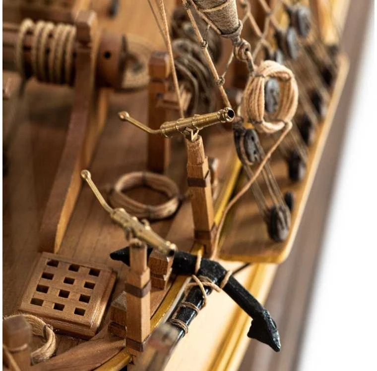 Amati HMS Bounty 1:60 medinis laivo modelio rinkinys (B1432)