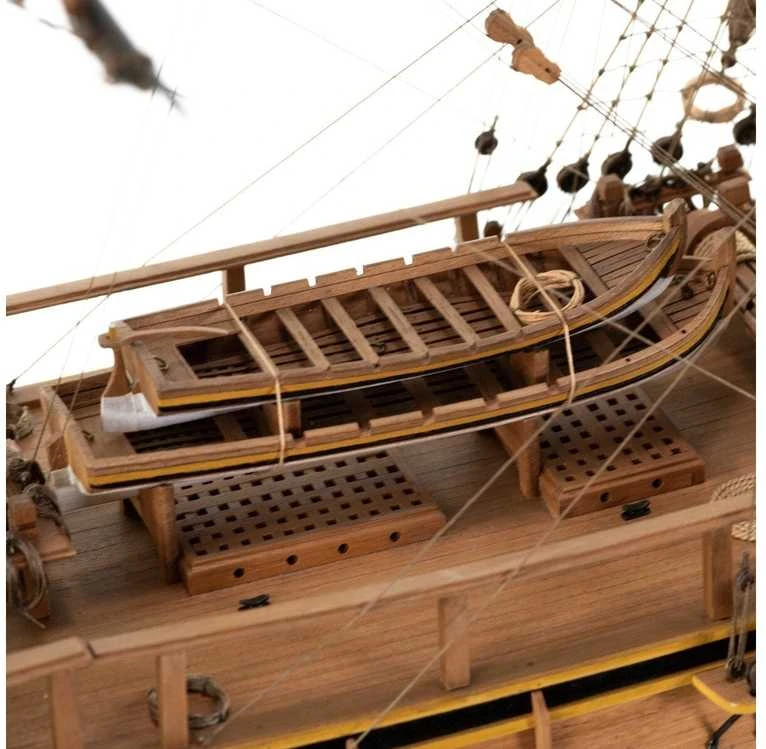 Amati HMS Bounty 1:60 medinis laivo modelio rinkinys (B1432)