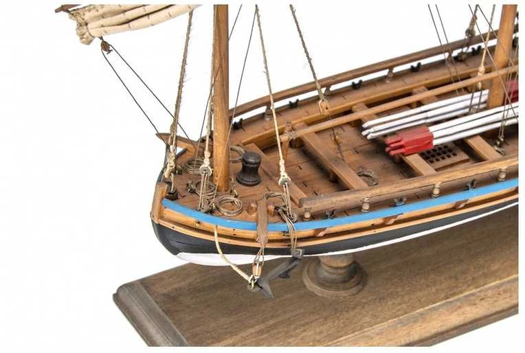 Amati švediška kanonierinė valtis – medinis modelio rinkinys B1550, 34,5 cm