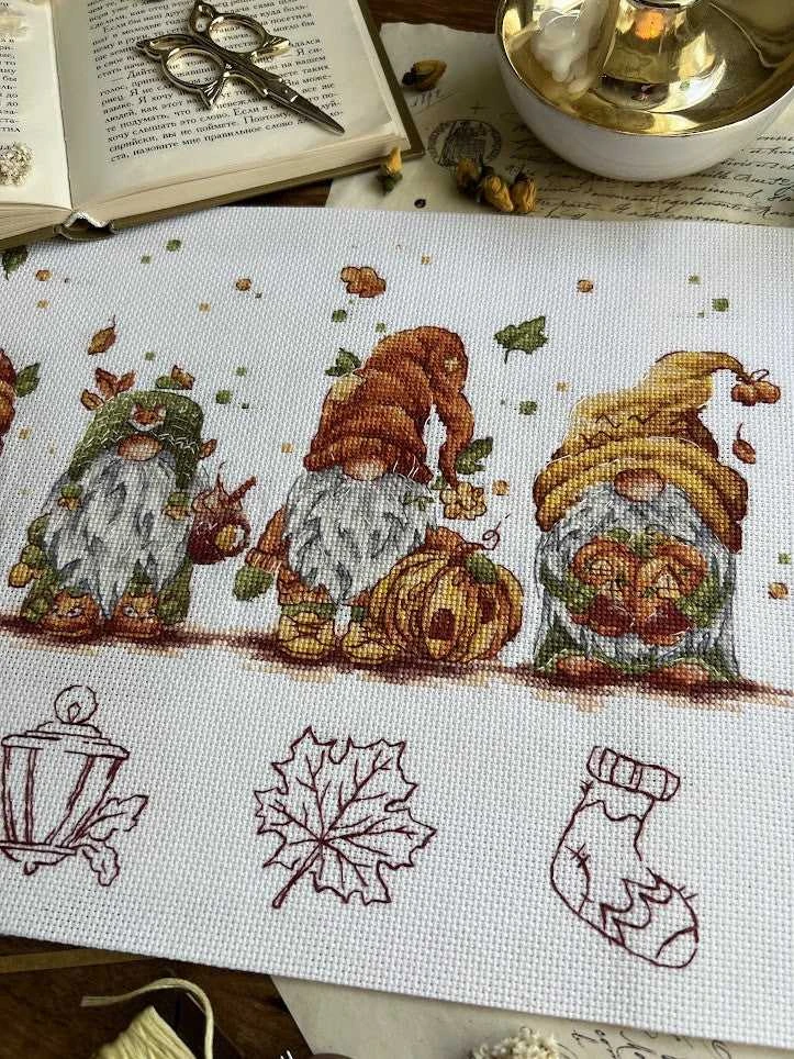 Andriana Beldizart Kryželio siuvinėjimo rinkinys "Rudens nykštukai" 32х21,5 cm SANO-34