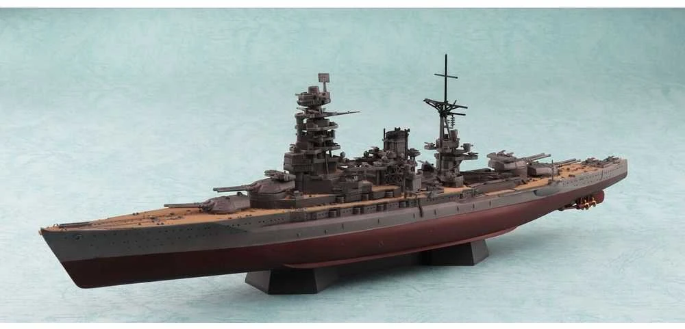 Aoshima IJN Nagato 1945, pilno korpuso, 1/700, su metaliniu vamzdžiu