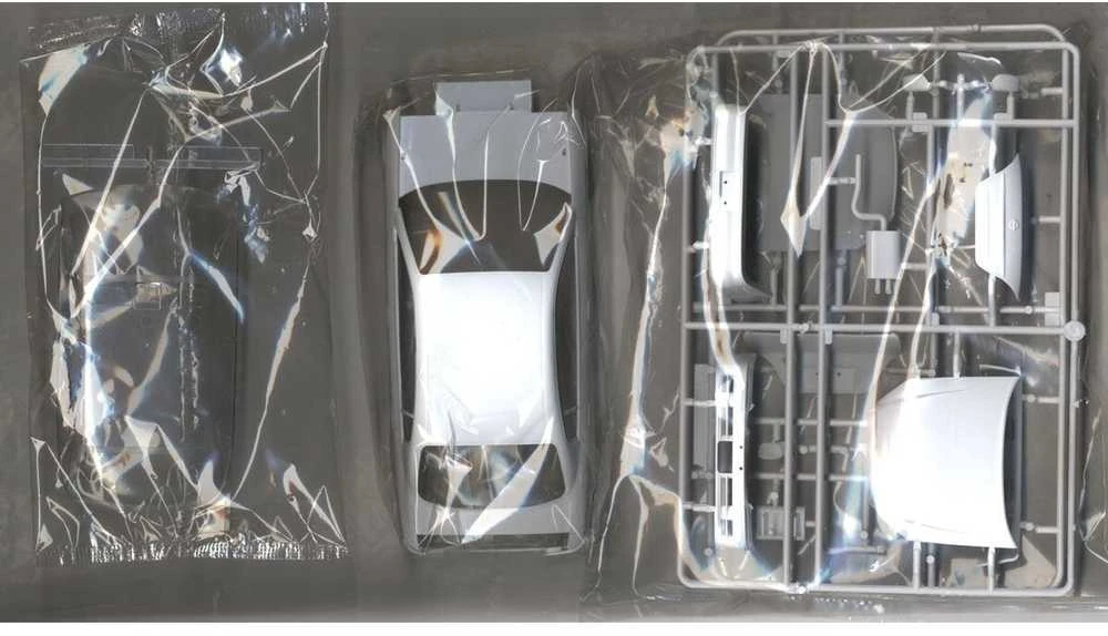 Aoshima Nissan F50 Cima/President 2003 1:24 plastikinis surenkamas rinkinys