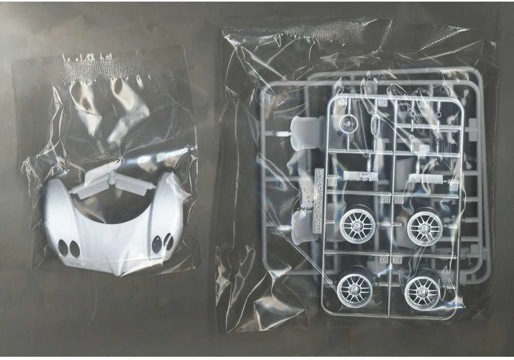 Aoshima Pagani Zonda C12S 1/24 plastikinis automobilio modelis