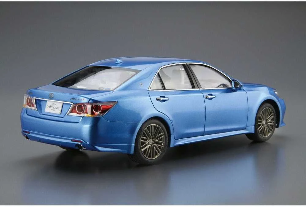 Aoshima Toyota Crown Athlete G 2015 1/24 surenkamas plastikinis modelis 05876