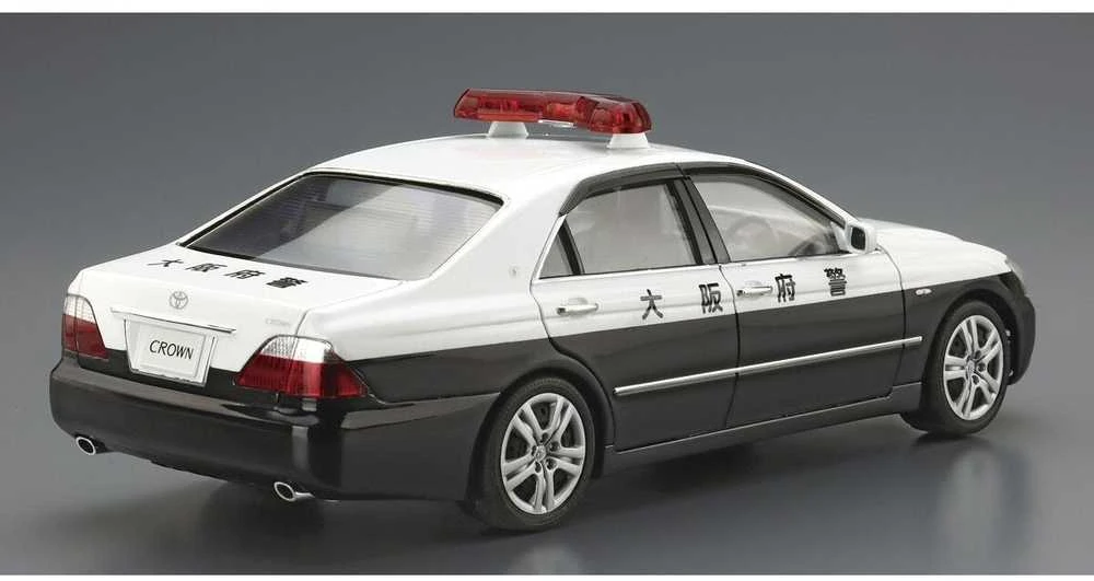 Aoshima Toyota Crown GRS182 2005 policijos automobilis, 1/24 rinkinys