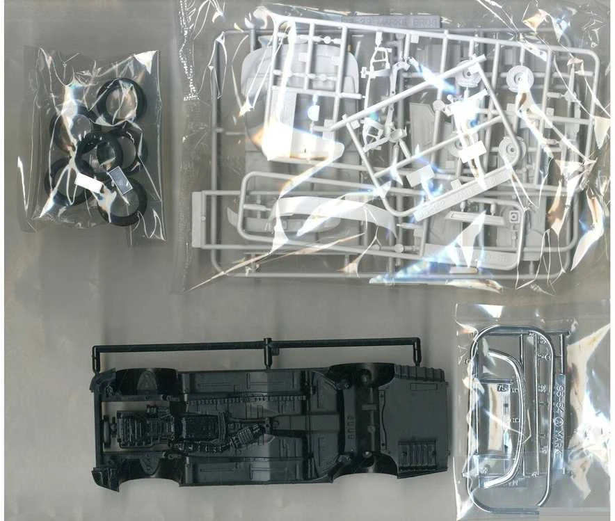 Aoshima Toyota Mark II JZX90 '92 Grande/Tourer 1/24 plastikinis modelis