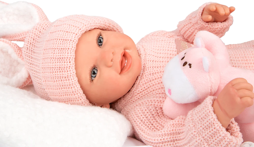 Arias Reborn lėlė Lucia 45 cm – rankų darbo, rožiniai megzti rūbai