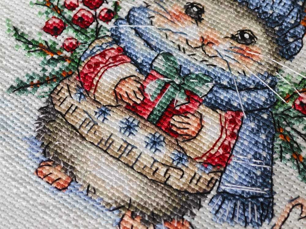 Ava Stitch Kalėdinė magija – kryželiu siuvinėjimo rinkinys AVA-P027