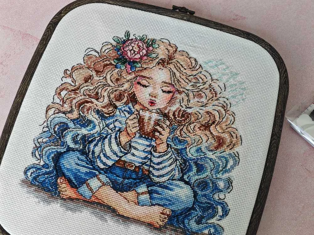 Ava Stitch Rami popietė – siuvinėjimo kryželiu rinkinys AVA-P025