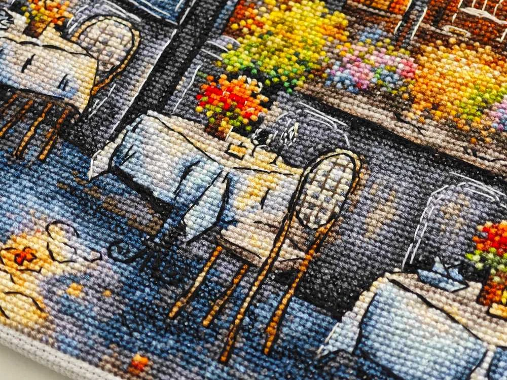 Ava Stitch Rudens kava – kryželiu siuvinėjimo rinkinys, 29x29 cm, Aida 16