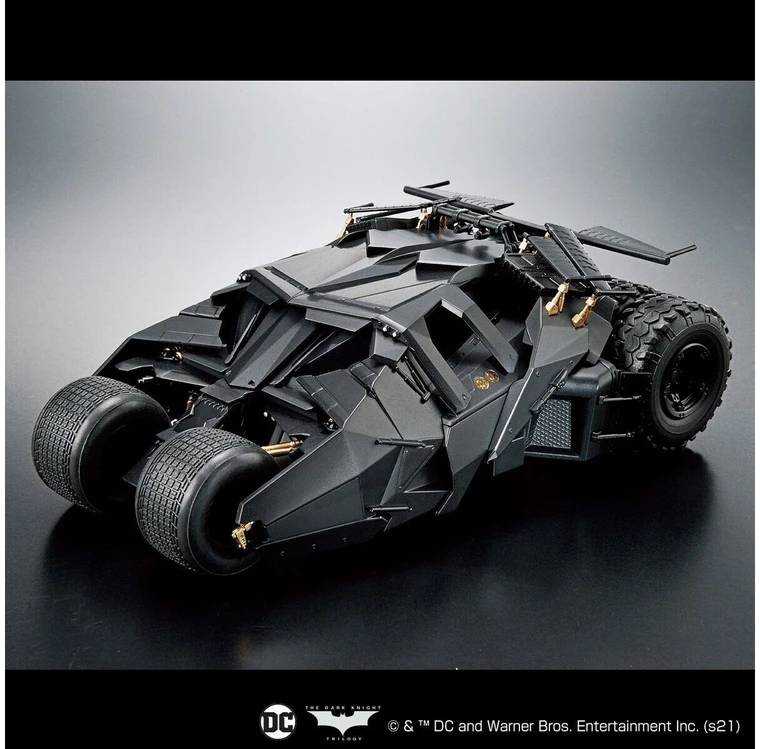 Bandai Batmobilis „Batman Begins“ 1:35 surenkamas modelis