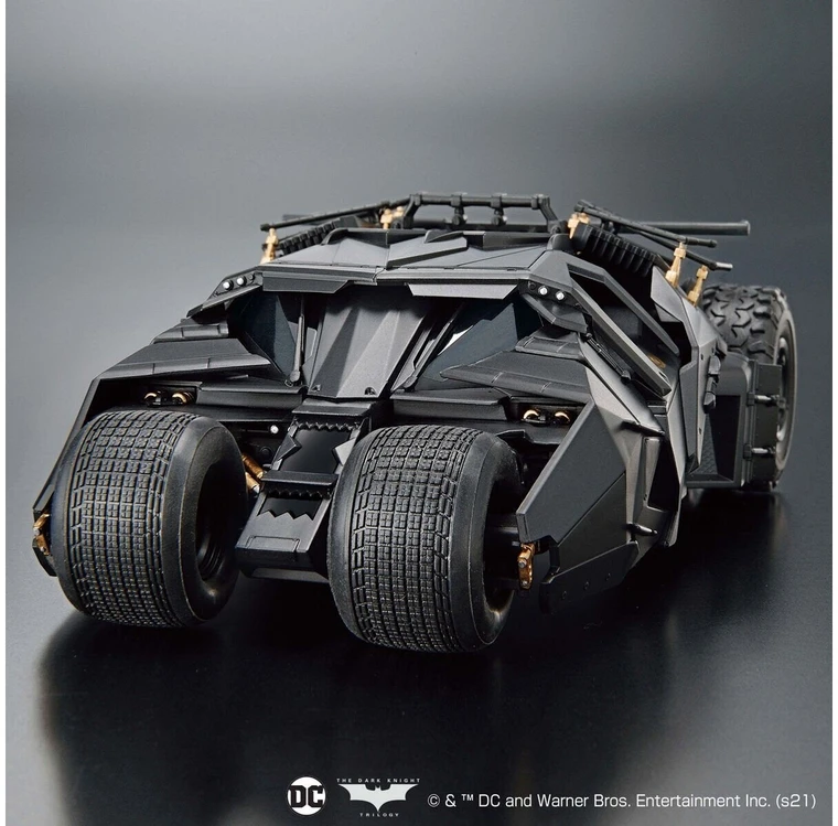 Bandai Batmobilis „Batman Begins“ 1:35 surenkamas modelis