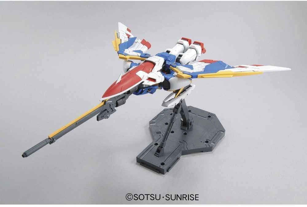 Bandai MG Wing Gundam Endless Waltz 1/100 Gunpla rinkinys