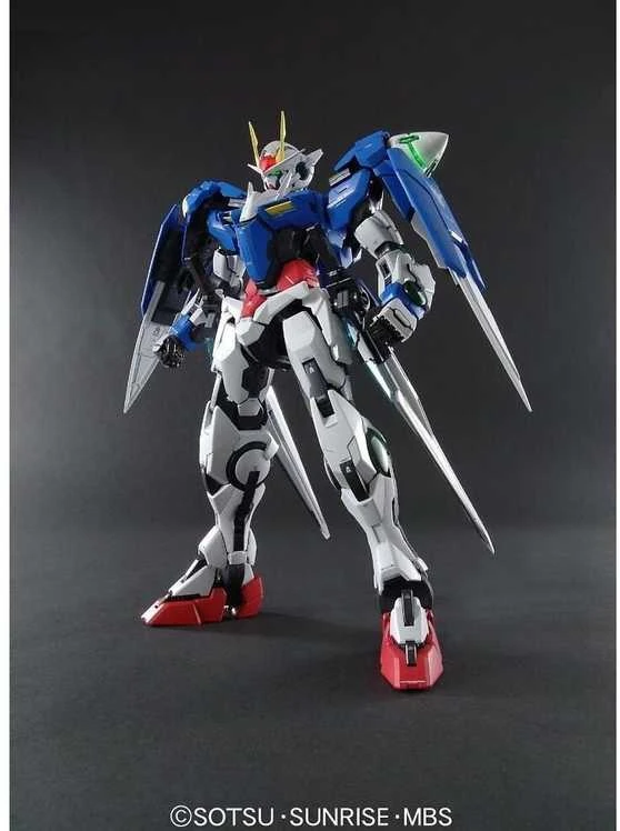 Bandai PG 1/60 00 Raiser Gundam Gunpla (GN-0000 + GNR-010)
