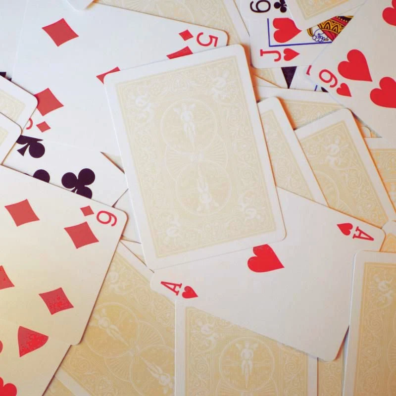 Bicycle pastelinė geltona kortų kaladė – pokeriui, triukams