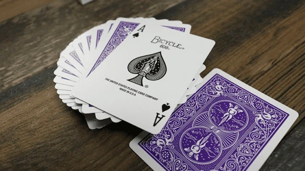 Bicycle Rider Back violetinė kortų kaladė pokeriui ir magijai, gaff kortos