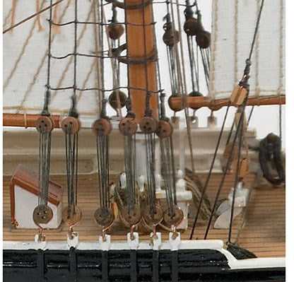 Billing Boats Atsiskaitymo valtys – Bluenose II – medinis korpusas (428350)