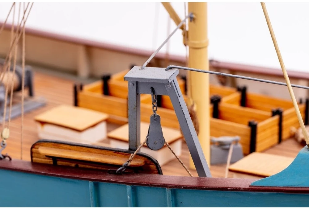 Billing Boats Nordkap medinis tralerio laivo modelis, surenkamas laivų maketas
